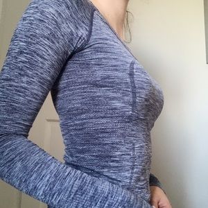 LULULEMON RUNNING TOP